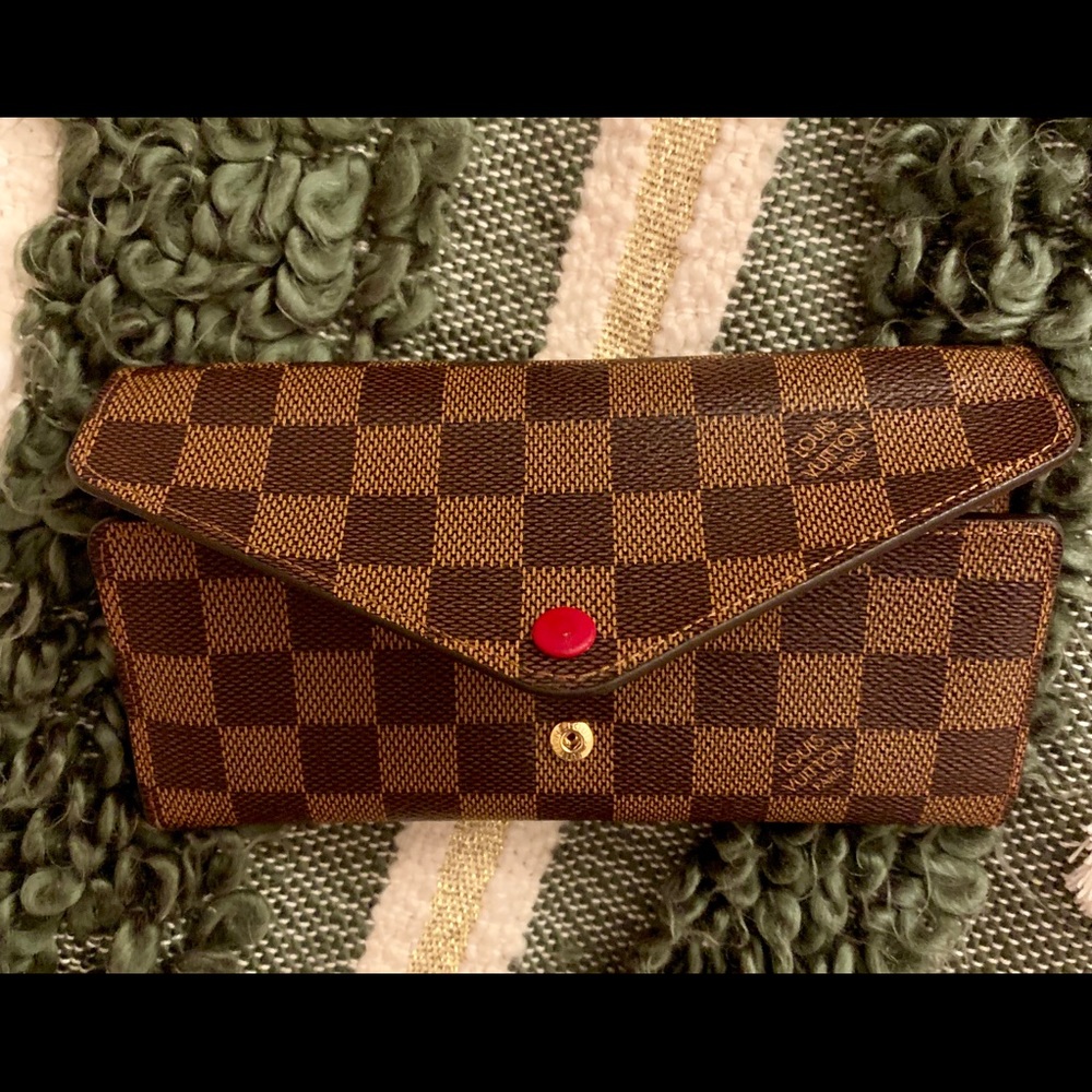 Louis Vuitton Josephine Wallet in Damier Ebene